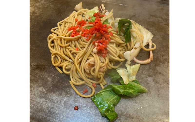 大阪・九条のチングでいただいた生麺の焼きそば